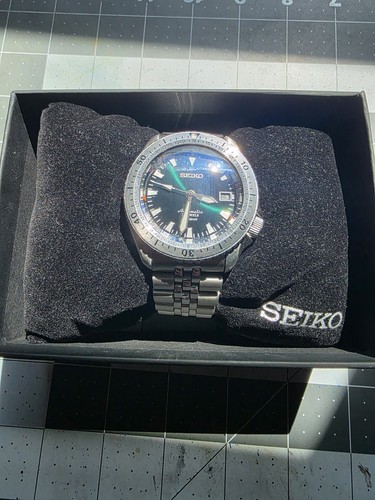 Seiko alpinist 6r15 01k0 - seiko,