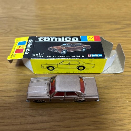 Tomica black box - toyota, crown