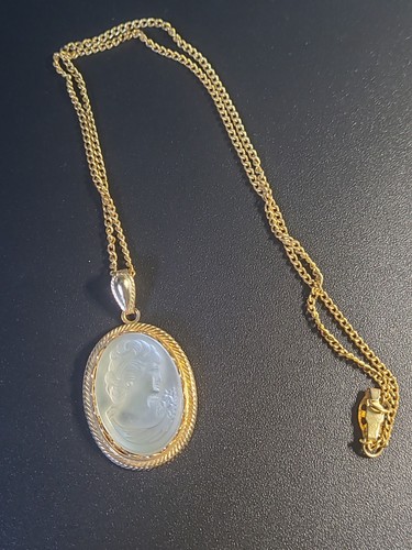 Vintage cameo pendant - vintage, necklace