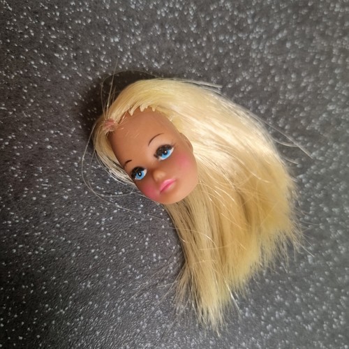Pippa doll head - pippa,