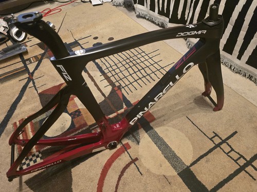 Pinarello dogma f12 disc - pinarello, ineos