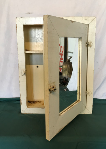 Antique vtg shabby white 17x22 - white,