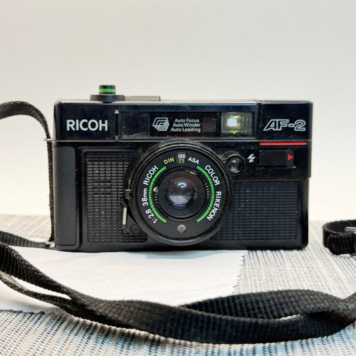 Vtg ricoh 35mm film - vtg, af-2