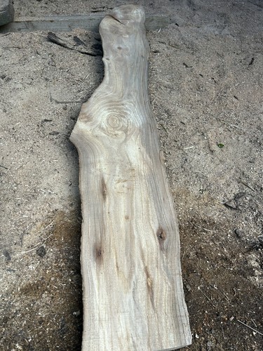 Barn dried roughsawn english - dried,