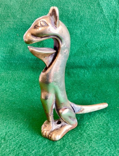 Antique brass cat nut - brass, cracker
