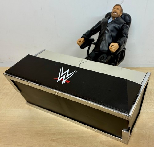 Wwe breakable commentary table - wwe,