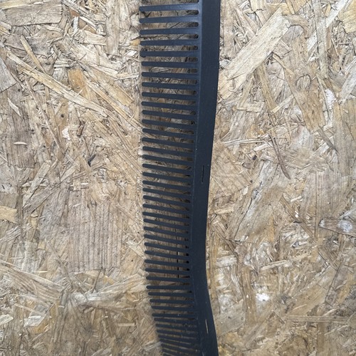 Comb filler bird protection - comb,