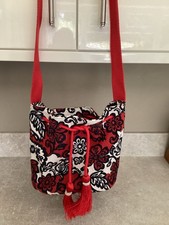 Boden Red & Navy Floral Taperstry Tassels Long Handle Pocket Drawstring Bag