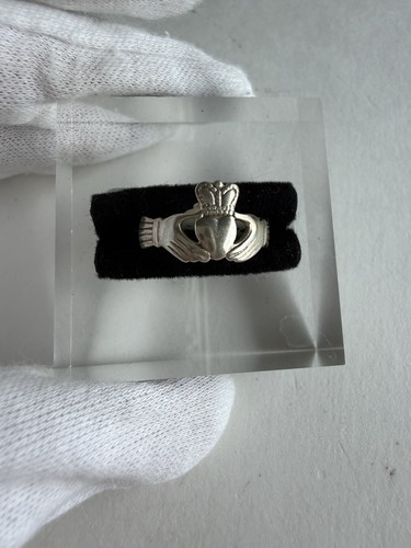 Irish sterling silver claddagh - sterling,
