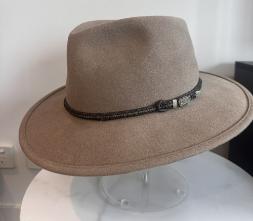 Akubra traveller bran size - akubra,