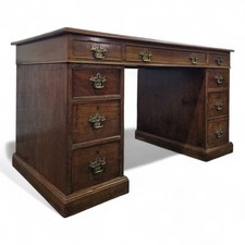 Victorian Mahogany Kneehole