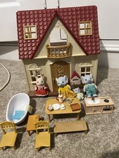 Sylvanian Families Bundle Red