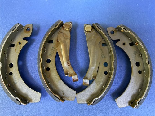Brake shoes fit audi b1 - shoes,