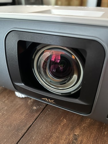 Benq tk710sti dlp laser uhd - benq,