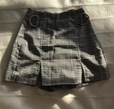 Bershka Skort/Shorts
