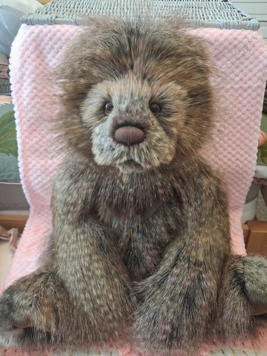 Charlie bears chinwag - chinwag.,