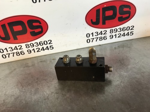 Splitter distribution - /,