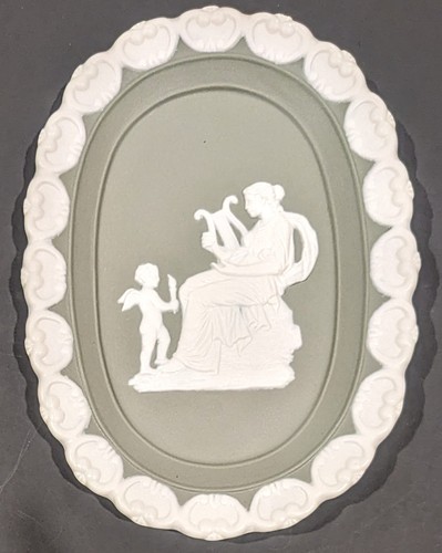Vtg wedgwood sage - green, jasper