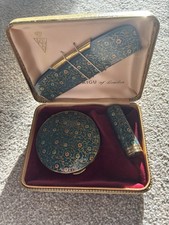 Kigu Of London Compact Of