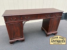 67544 Mahogany Chippendale