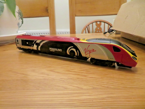 Hornby virgin alstom - virgin,