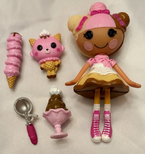 Lalaloopsy minis scoops waffle - lalaloopsy,