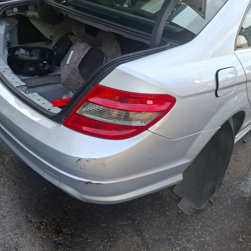 Breaking mercedes class w204 - mercedes,