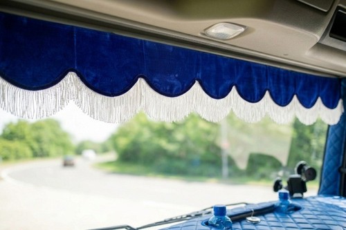 Front window truck curtain - #,