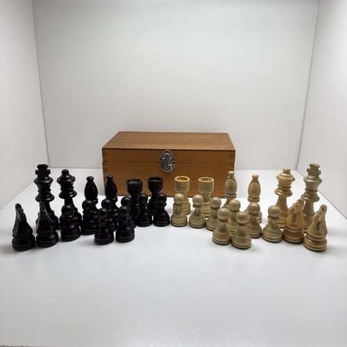 Vintage wood chess set - wood,