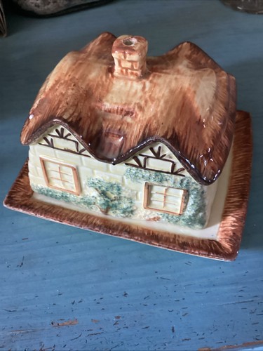Vintage keele street pottery - street,
