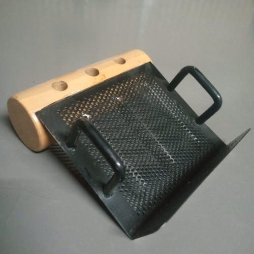 Wooden card holder - , mettle