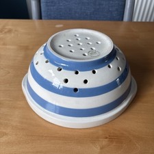 T G Green Cornishware COLANDER