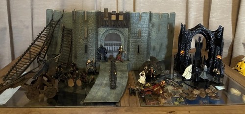 Lord the rings helms deep - the,