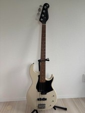 YAMAHA BB234 Electric Bass