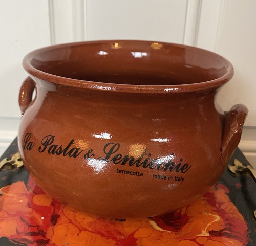 Italian terracotta pot - pot, e