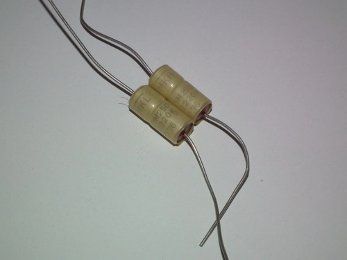 Two vintage nos - pcs),