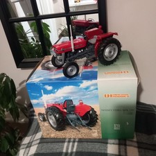 Universal Hobbies Massey Ferguson 135 1:16 Scale Model