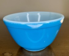 Vintage Pyrex Primary Blue 401 Mixing Bowl 1-1/2 Pint, Early Backstamp, VGC