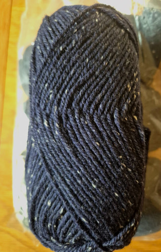 100g balls patons wool - x,