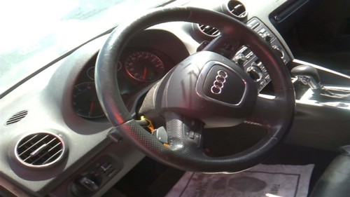 Audi 2006 steering wheel - ,