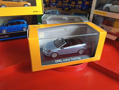 Boxed model minichamps - e,