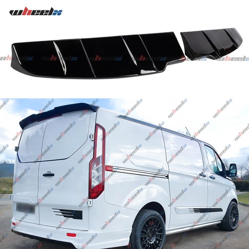 Rear twin barn door - rear, roof