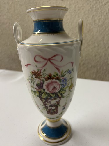 Minton rose basket vase - ‘,