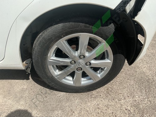 2013 toyota yaris - toyota, alloy