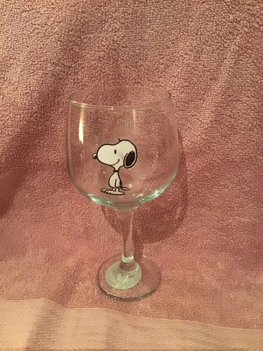 Snoopy very large gin glass - very,