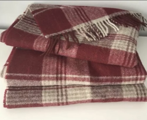 Laura ashley cranberry - laura,