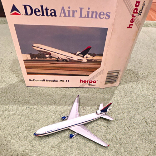 Herpa wings delta - air, lines