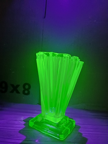 Uranium glass vase - uranium,