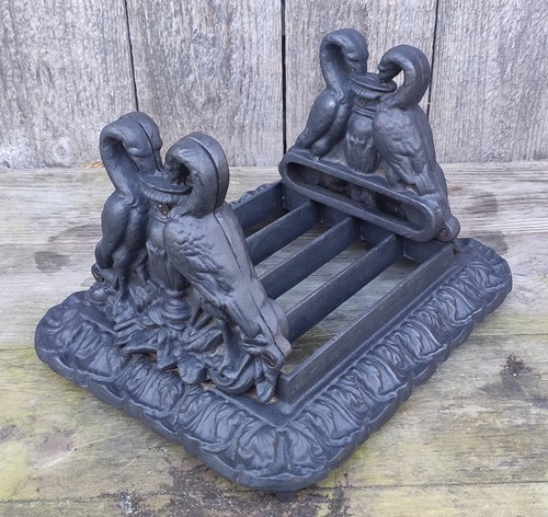 Victorian cast iron - iron, boot