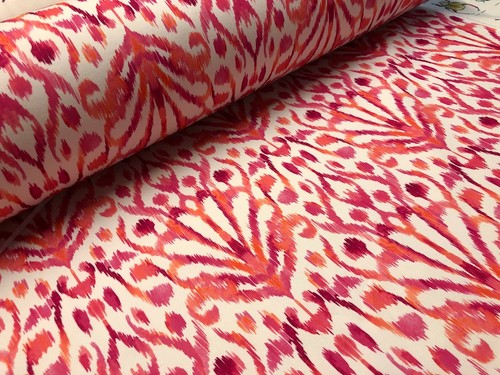 Pink ikat floral - pink,